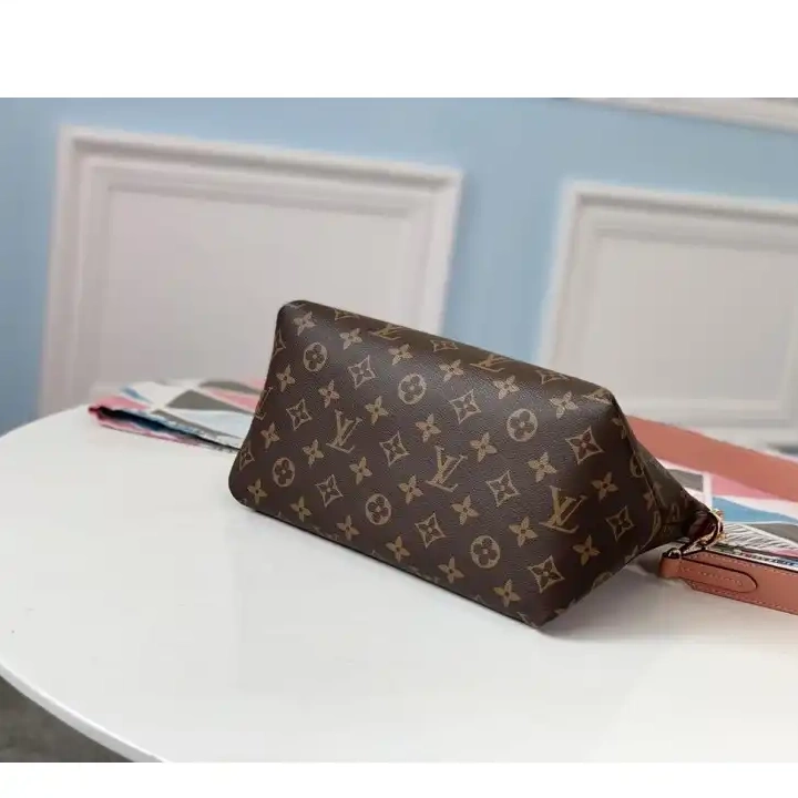 Fashionreps 19B570333 LV Bags 0625